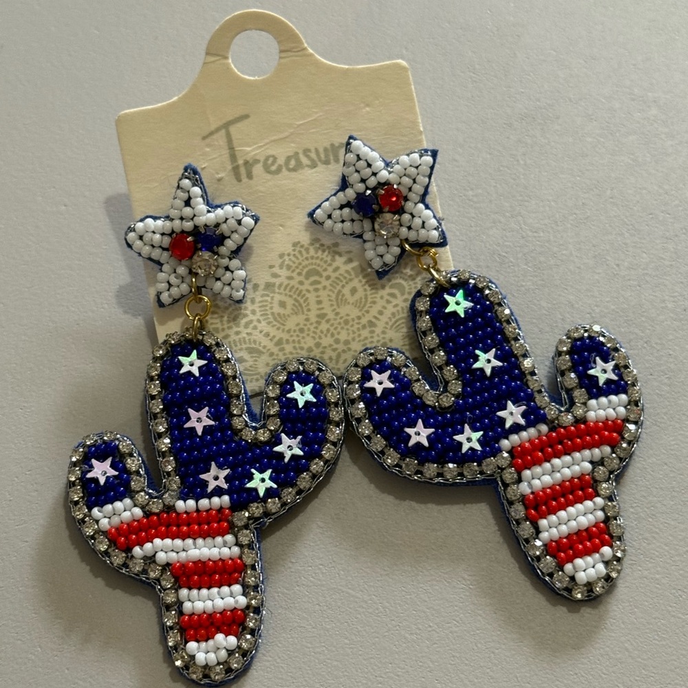 NWT Beaded Cactus Star Earrings